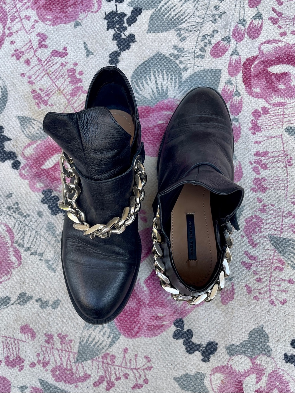Zara Black Leather Ankle Boots with Bold Gold Chain no box 38